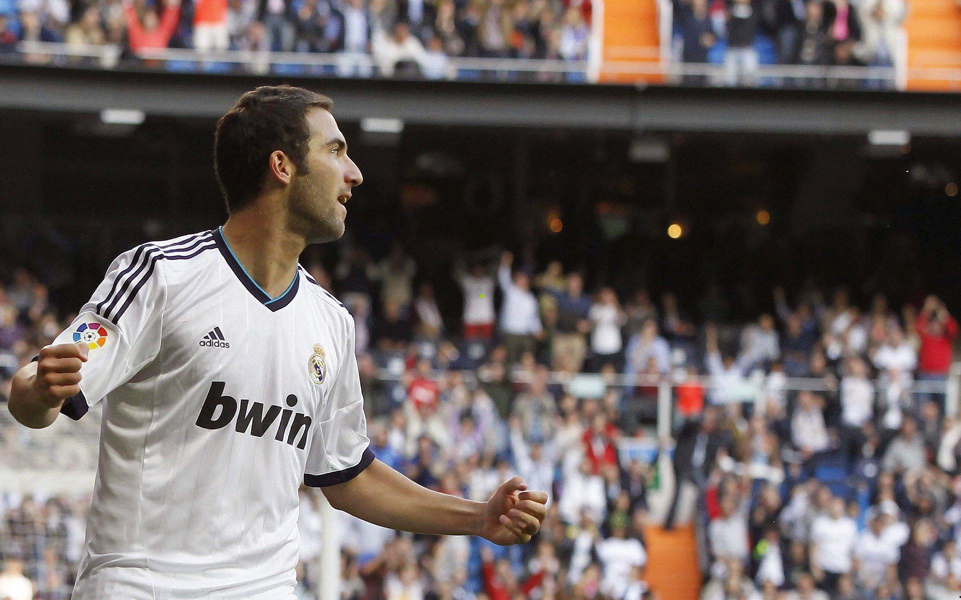 爱游戏网站_比肩名宿！坎宁安闪耀当选月最佳，活塞复兴之路迎来新灯塔