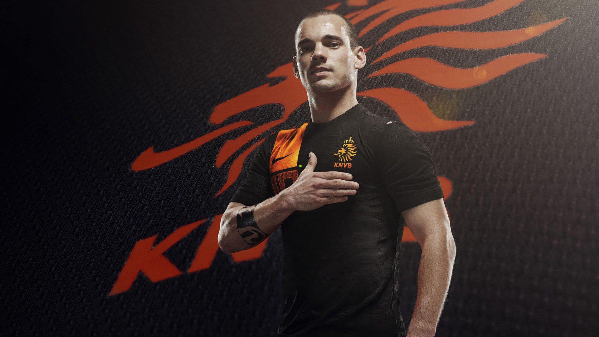 本泽马坦言，现今皇马更衣室领袖真空，但皇马永远是我的球队